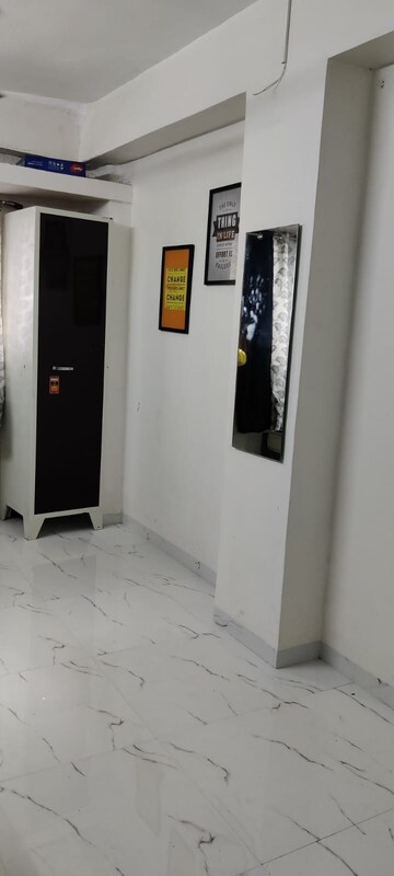 Room in  Pg at Gokhalenagar – for Rent