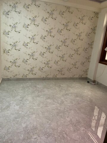 Room in 2 BHK Apartment at Siddhi The Aristo, Shiprapath – for Rent