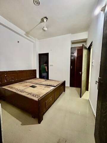 1 BHK Builder Floor For Rent in Saket
