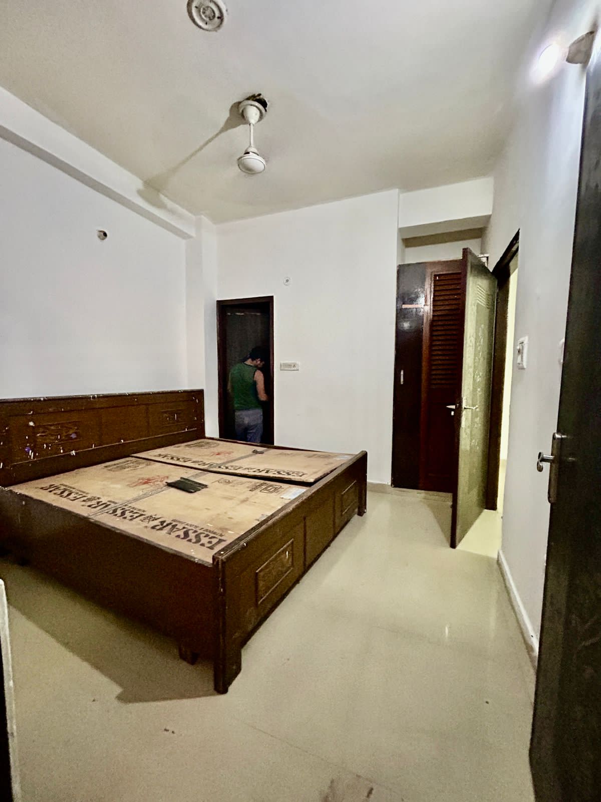1 BHK + Extra Room Builder Floor For Rent in Saket