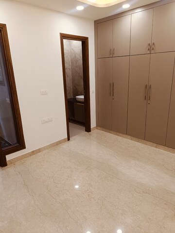 Room in 2 BHK Builder Floor at Lajpat Nagar I – for Rent