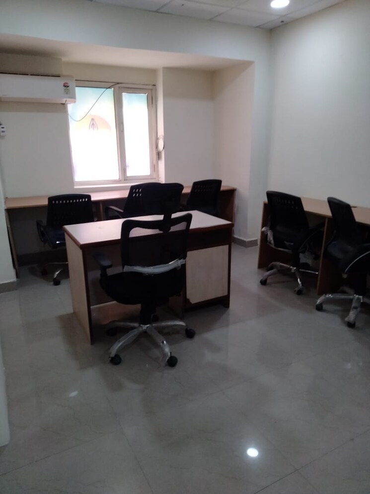 Team Area, sector 2 Commercial Office Space 500 Sq.Ft. In Sector 2 Noida 8922208