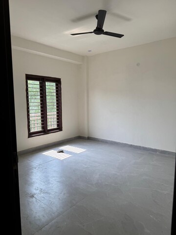 Room in 3 BHK Builder Floor at Puri Aman Vilas, Sector 89 – for Rent