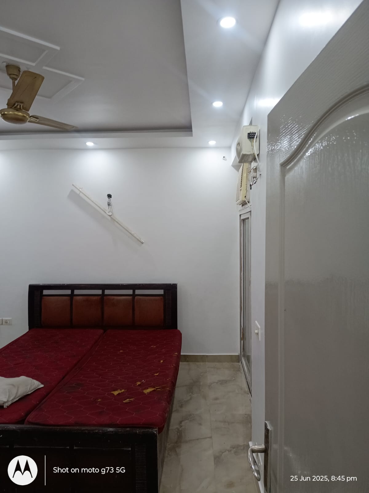 2 BHK + Study Room Apartment For Rent in Amrapali Silicon City