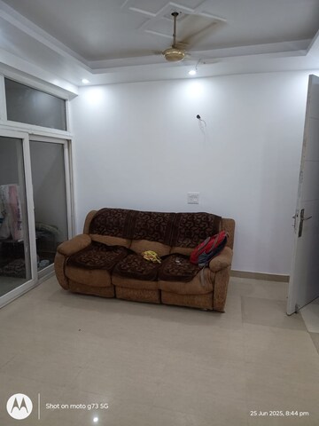 Bedroom in 2 BHK Apartment at Amrapali Silicon City, Sector 76 – for Rent