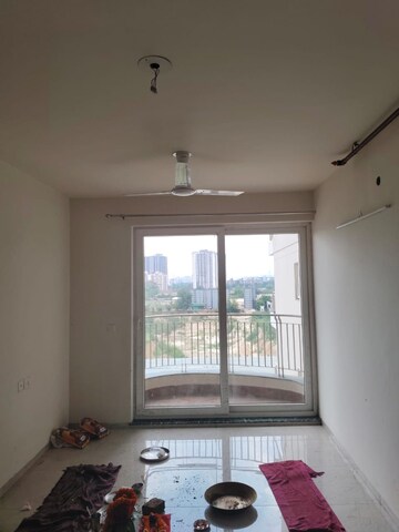 Room in 2 BHK Apartment at BPTP Discovery Park, Sector 80 – for Rent