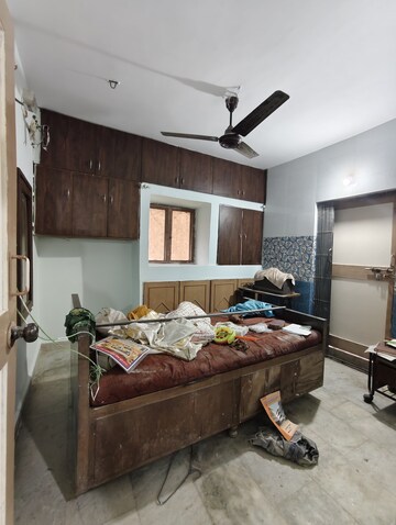 Bedroom in 3 BHK Penthouse at Sanpada – for Rent