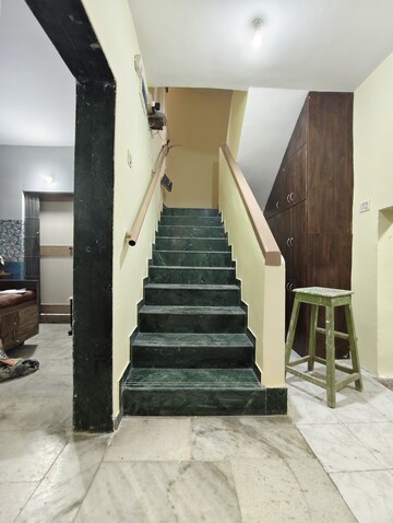 Staircase in 3 BHK Penthouse at Sanpada – for Rent