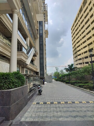  Office Space – Exterior View View at Gaur City Mall, Sector 4 Greater Noida - for Rent