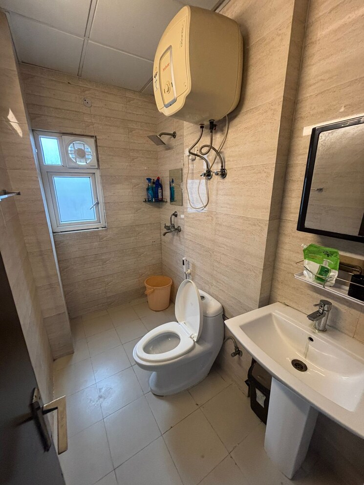 Bathroom, ajnara-daffodil 1 Bedroom 495 Sq.Ft. Apartment In Sector 137 Noida 8922337