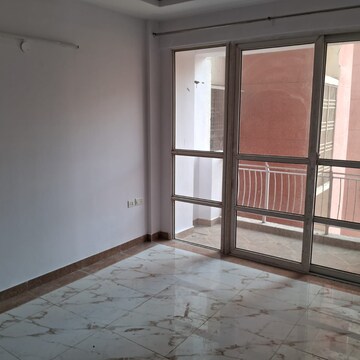 Room in 4 BHK Apartment at SDS NRI Residency Omega II, Nri City – for Rent