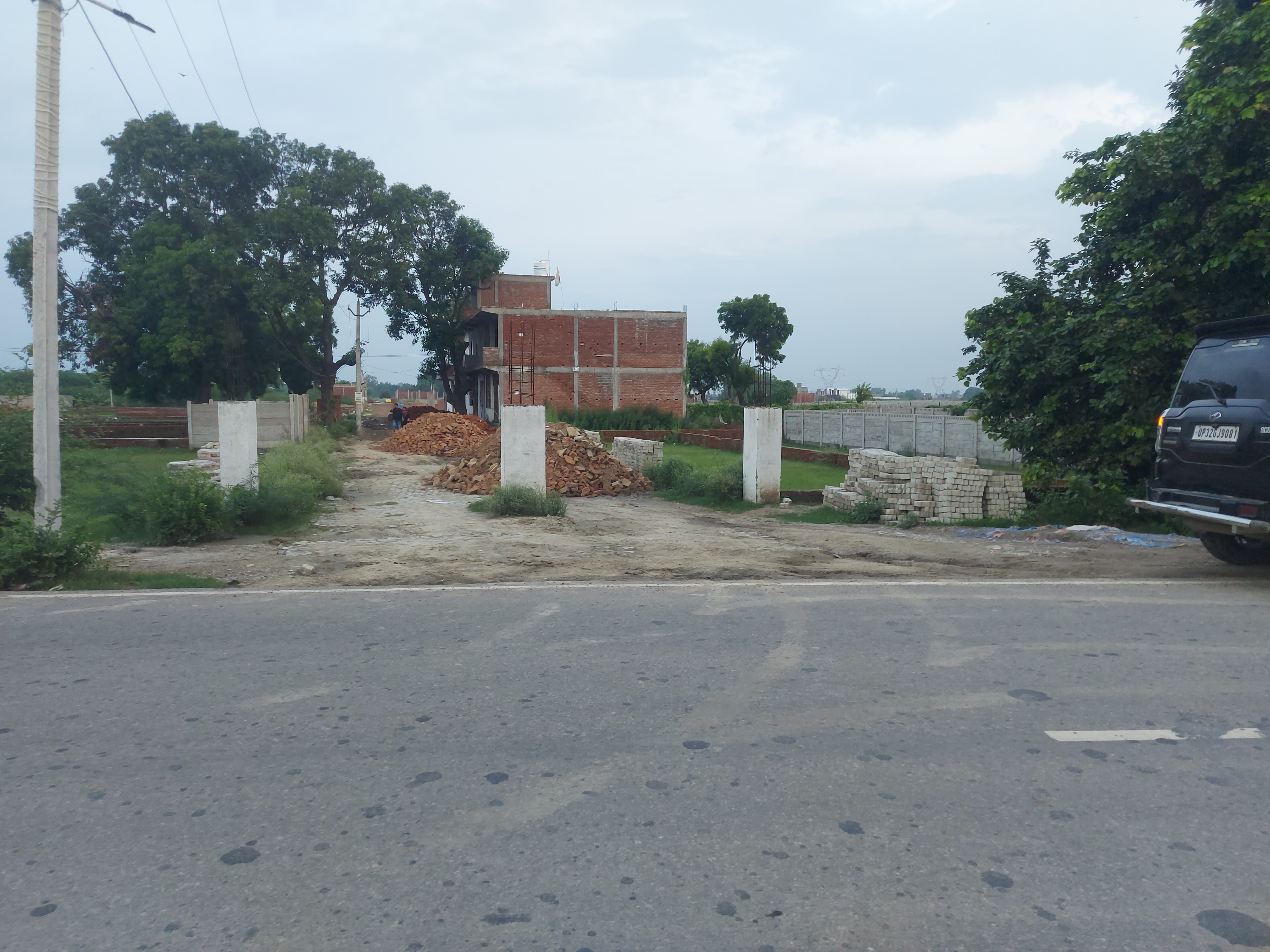 Plot For Sale in Subhas Puram