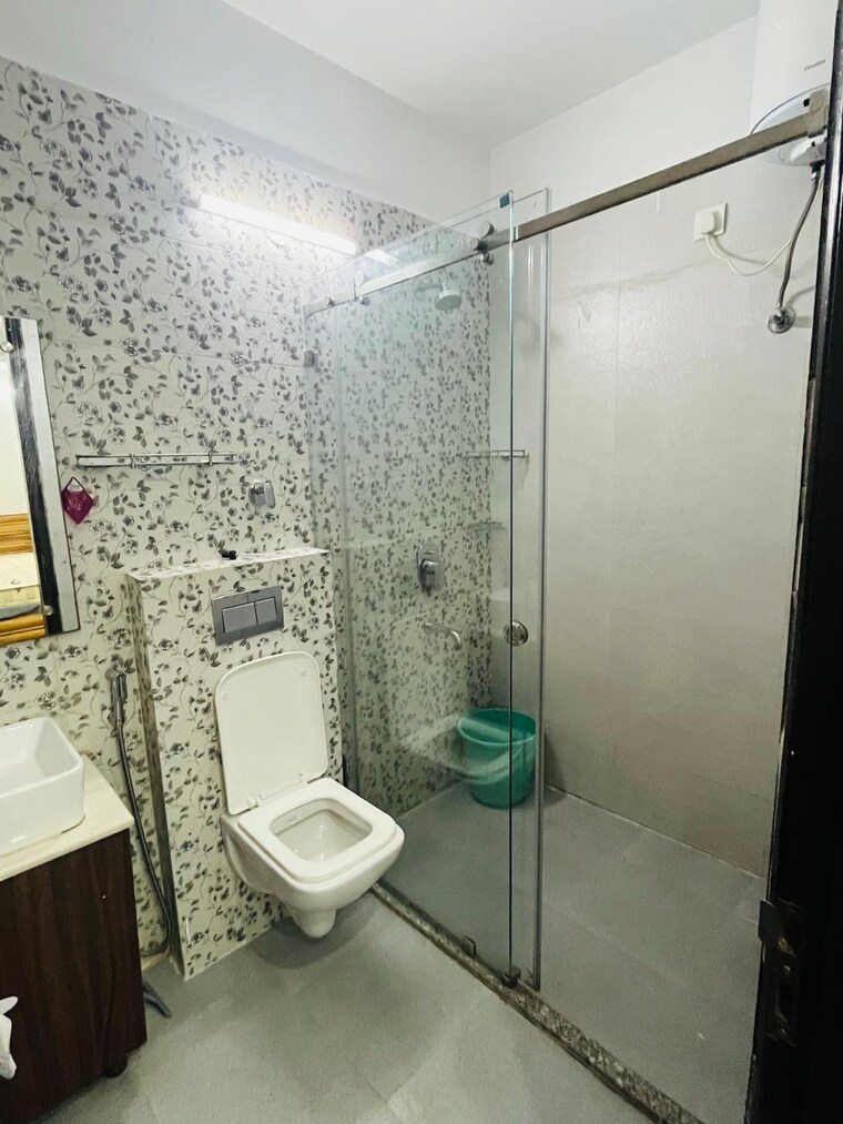 Bathroom, sushant-lok-2 3 Bedroom 218 Sq.Ft. Apartment In Sector 57 Gurgaon 8922350