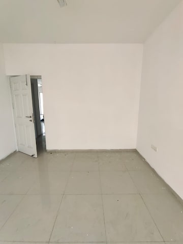 Room in 3 BHK Builder Floor at Emaar Emerald Floors, Sector 65 – for Rent