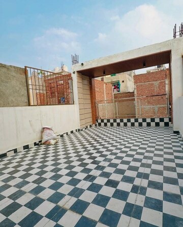 3 BHK Builder Floor – Exterior View View at Sector 33 - for Rent