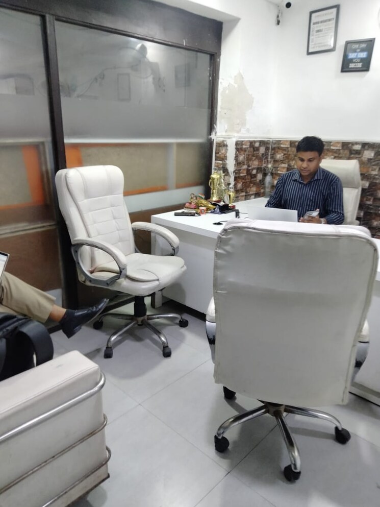 Team Area, sector 3 Commercial Office Space 1700 Sq.Ft. In Sector 3 Noida 8922458