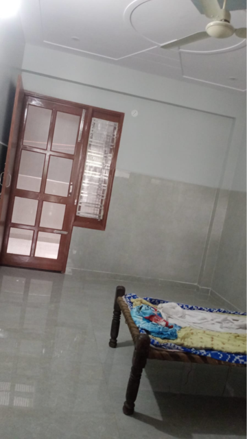 Staircase in 2 BHK Builder Floor at Sector 02 – for Rent