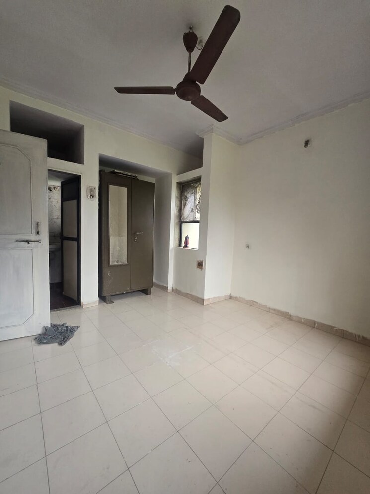 Room, kharigaon 1 Bedroom 650 Sq.Ft. Apartment In Kharigaon Thane 8922530