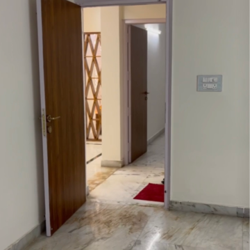 Room in 3 BHK Apartment at Neha Apartments Pi I and II, Sector 36 Greater Noida – for Rent