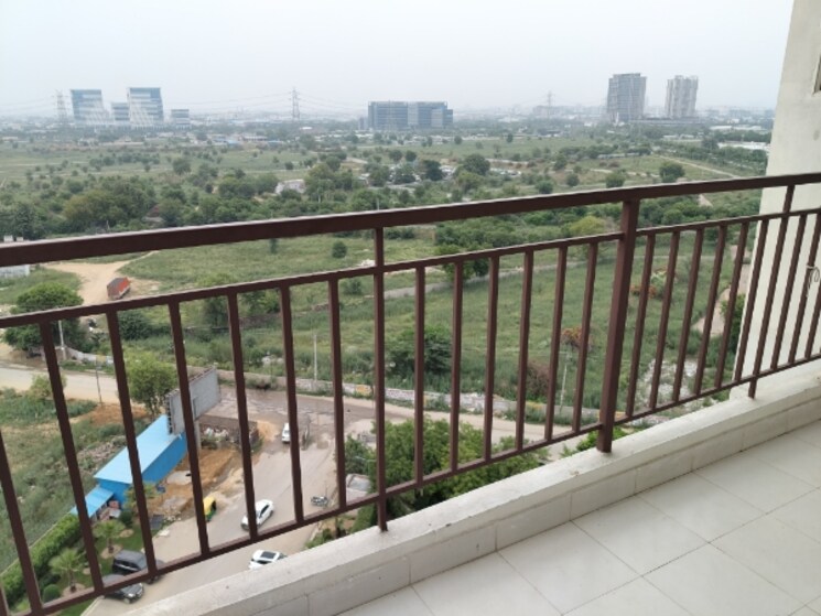 Balcony, suncity-avenue-76 2 Bedroom 735 Sq.Ft. Apartment In Sector 76 Gurgaon 8922542