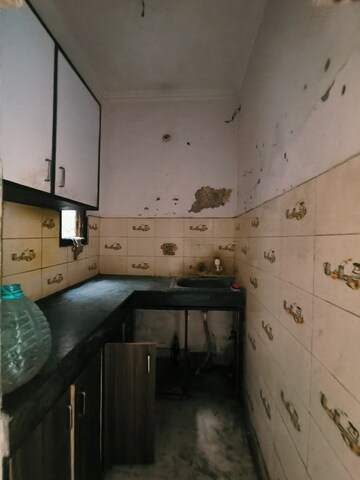 Kitchen in 1 BHK Builder Floor at Dwarka Mor – for Rent