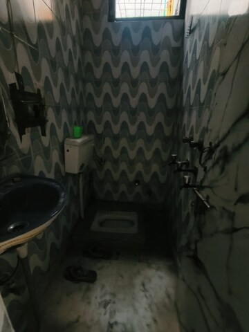 Bathroom in 1 BHK Builder Floor at Dwarka Mor – for Rent