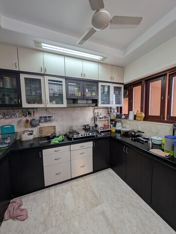 Kitchen in 4 BHK Apartment at Prabhadevi CHS, Prabhadevi – for Rent