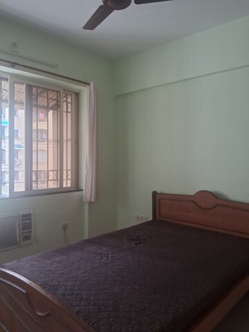 Bedroom in 2 BHK Apartment at Dosti Lotus, Wadala – for Rent