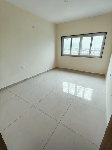 Room in 3 BHK Apartment at Habitat Aura, Bannerghatta Road – for Rent