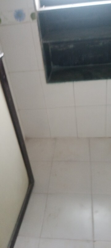 Furnished Amenities in 1 BHK Apartment at Mahakali Model Town, Jogeshwari East – for Rent