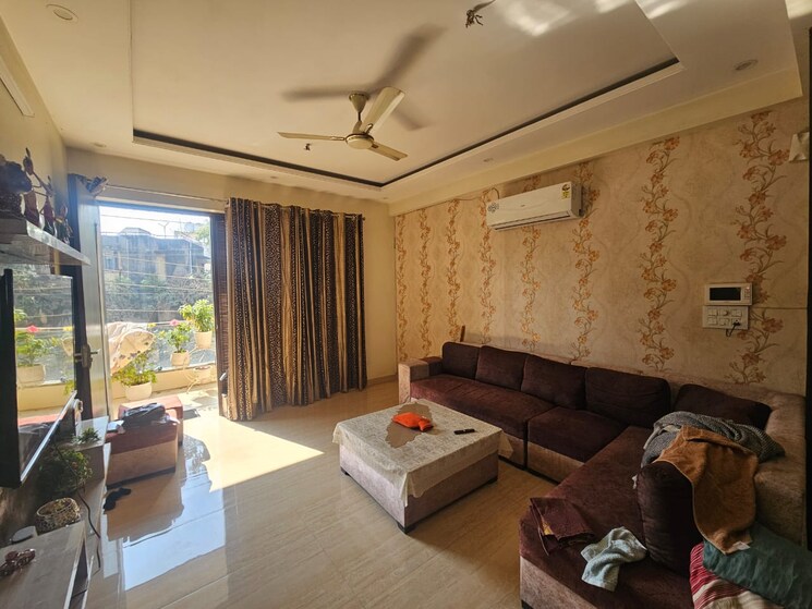 Living Room, ashoka-group-housing-society 3 Bedroom 1750 Sq.Ft. Apartment In Sector 56 Gurgaon 8922621