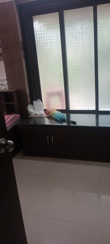 Furnished Amenities in 1 BHK Apartment at Mahakali Model Town, Jogeshwari East – for Rent