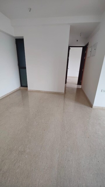 Room in 2 BHK Apartment at Shapoorji Pallonji Vicinia, Powai – for Sale