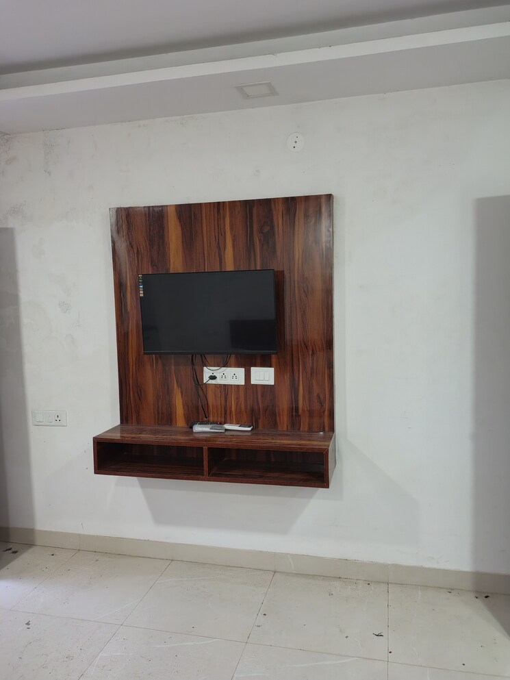 Room, unitech-cyber-park 1 RK 280 Sq.Ft. Builder Floor In Sector 39 Gurgaon 8922650