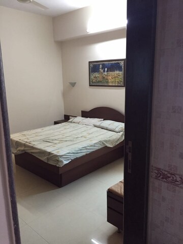Bedroom in 2 BHK Apartment at Dosti Lotus, Wadala – for Rent