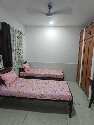 Room in  Pg at Seawoods – for Rent