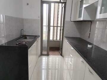Kitchen in 2 BHK Apartment at Kalpataru Paramount, Kapur Bawdi – for Rent
