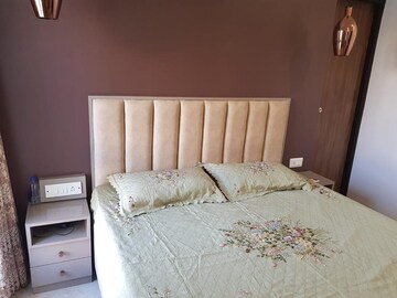 Bedroom in 2 BHK Apartment at Lodha Amara, Kolshet Road – for Rent