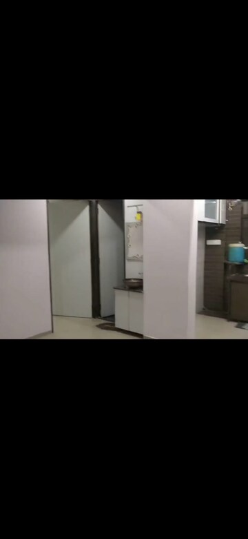 Room in 1 BHK Apartment at Sodhi Gyan Darshan CHS, Kandivali West – for Sale