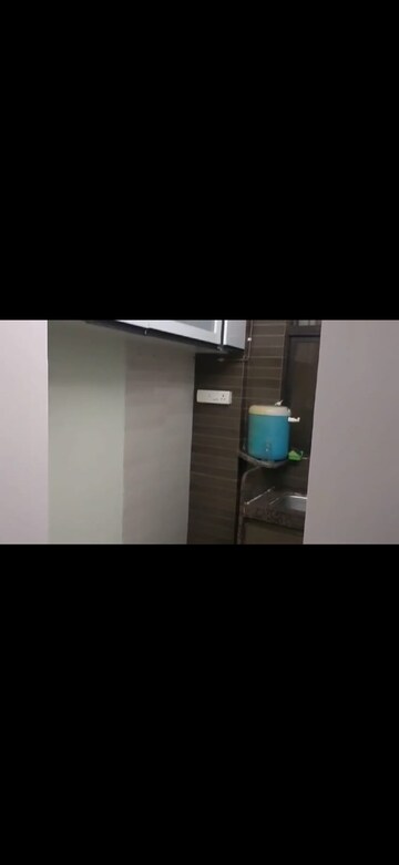 Room in 1 BHK Apartment at Sodhi Gyan Darshan CHS, Kandivali West – for Sale
