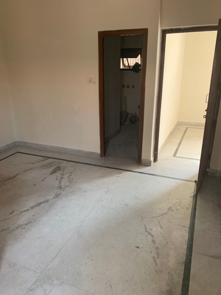 Room, milestone-32nd-avenue 2 Bedroom 950 Sq.Ft. Builder Floor In Sector 15 Gurgaon 8922793