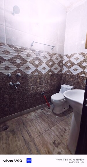 Master Bedroom in 6+ BHK Independent House at Garhi – for Sale