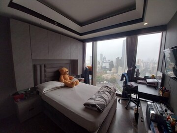 Bedroom in 4 BHK Apartment at Lodha Supremus Worli, Worli – for Rent