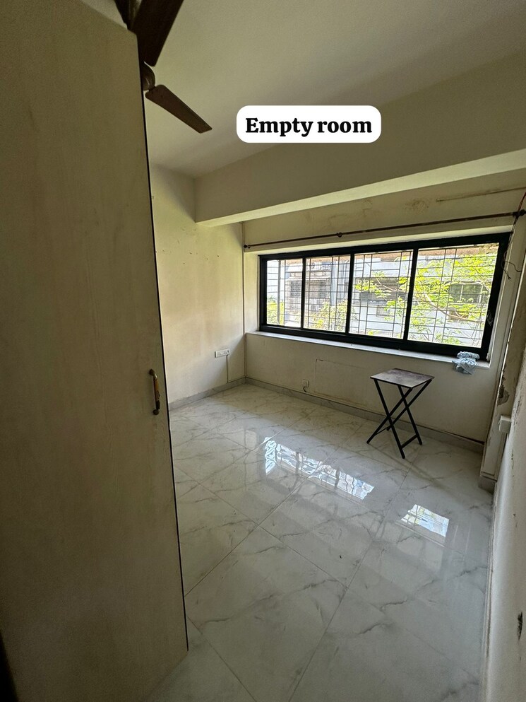  Parking, oshiwara-mhada 2 Bedroom 1100 Sq.Ft. Apartment In Andheri West Mumbai 8922865