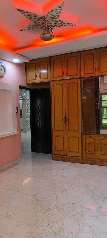 Room in 3 BHK Apartment at Vasant Kunj – for Rent