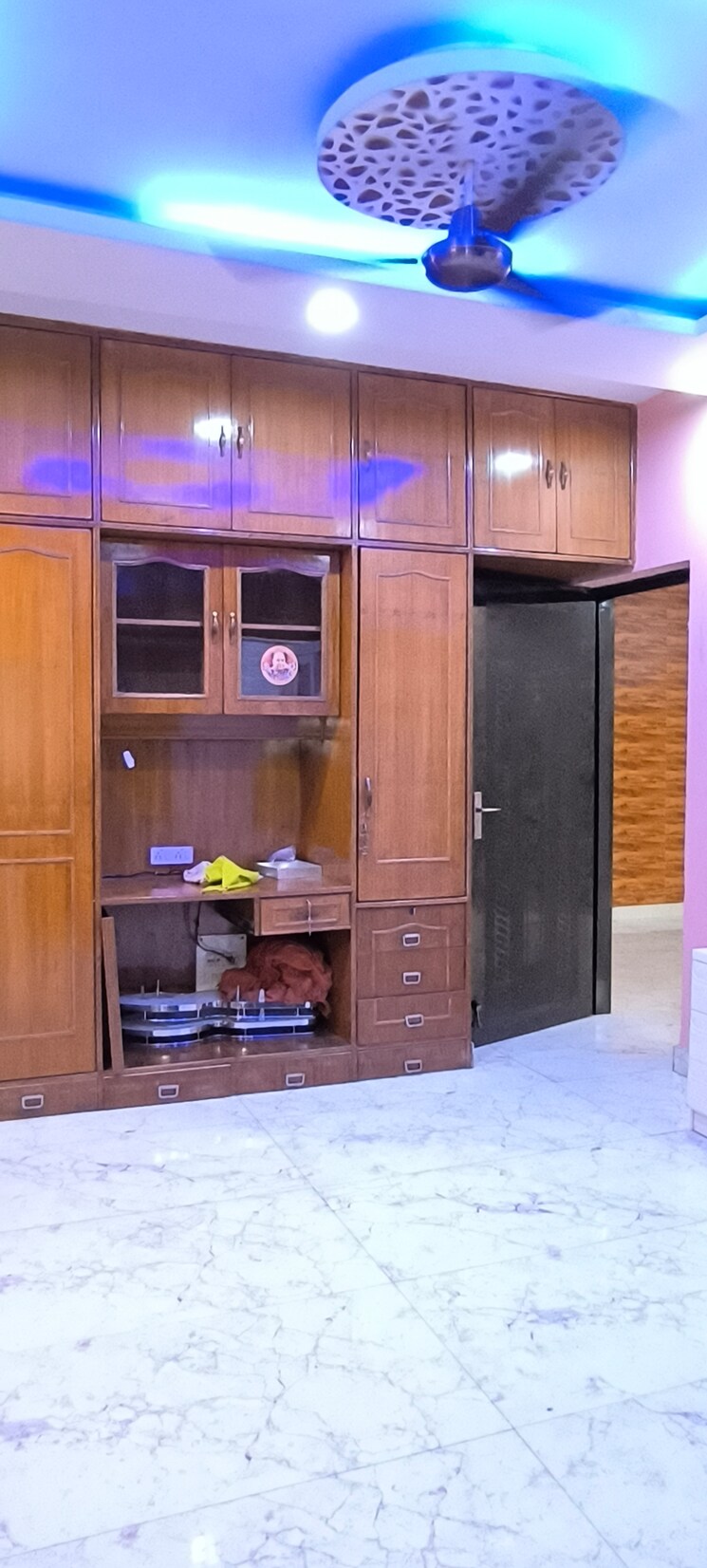 Room, vasant kunj 3 Bedroom 1700 Sq.Ft. Apartment In Vasant Kunj Delhi 8922902