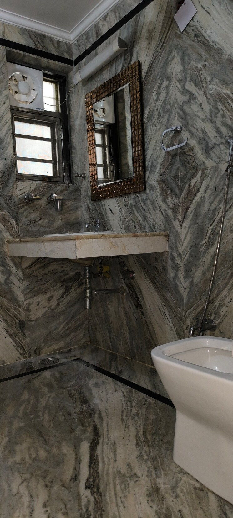 Bathroom, vasant kunj 3 Bedroom 1700 Sq.Ft. Apartment In Vasant Kunj Delhi 8922902
