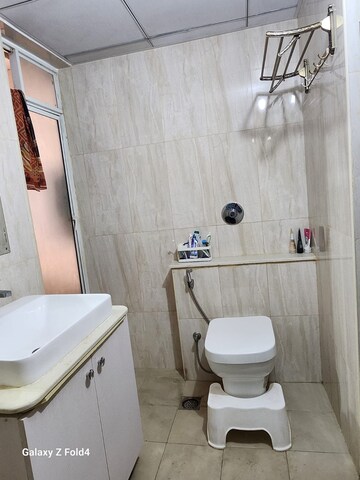 Bathroom in 3 BHK Apartment at Marina Skies, Hi Tech City – for Rent