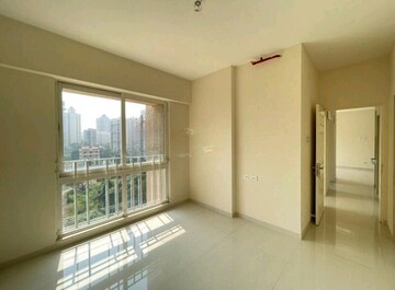 Room in 2 BHK Apartment at Vijay Orovia, Ghodbunder Road – for Rent