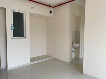 Room in 2 BHK Apartment at Vijay Orovia, Ghodbunder Road – for Rent